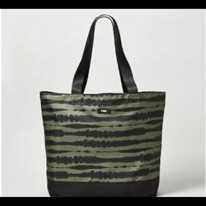 Victoria’s Secret PINK green travel‎ bag